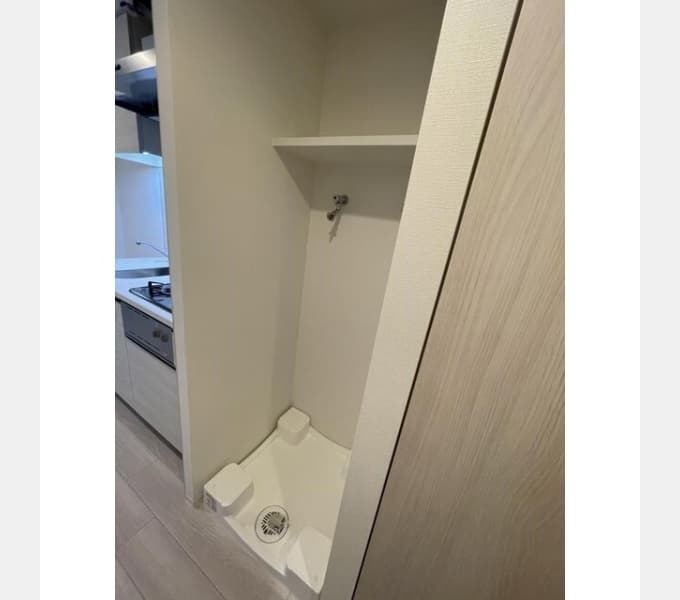 Room image 16