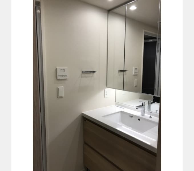 Room image 15