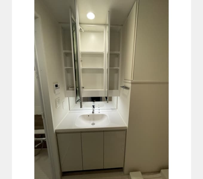 Room image 12