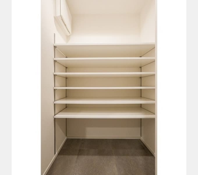 Room image 13