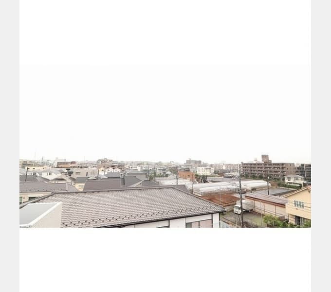 Room image 11