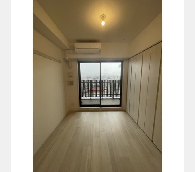 Room image 13