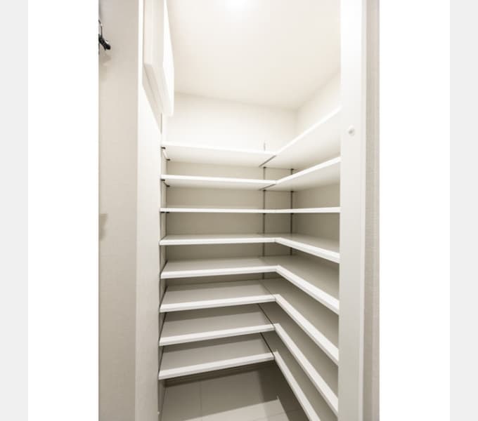 Room image 15