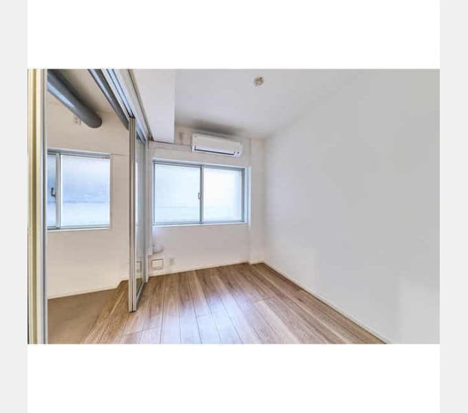 Room image 14