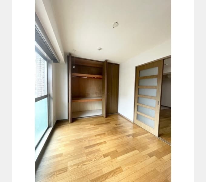 Room image 15