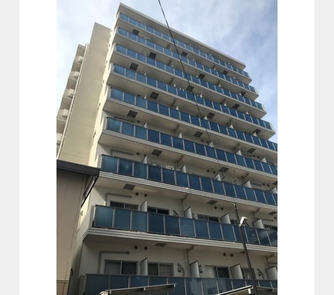 Main exterior of Axis Tower Shintoshin