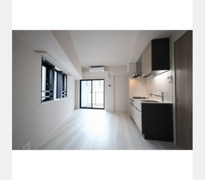 Room image 8