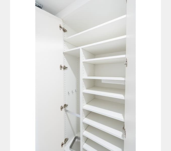 Room image 13