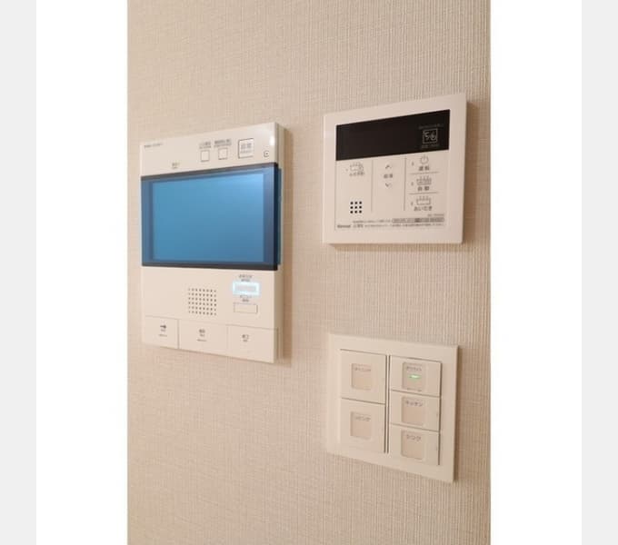 Room image 11