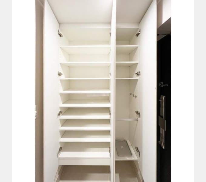 Room image 13