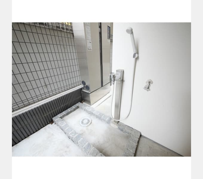 Room image 9