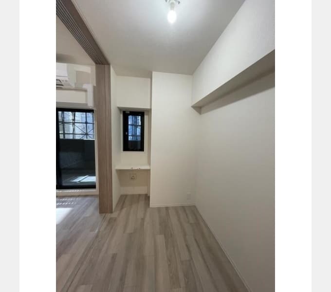 Room image 11