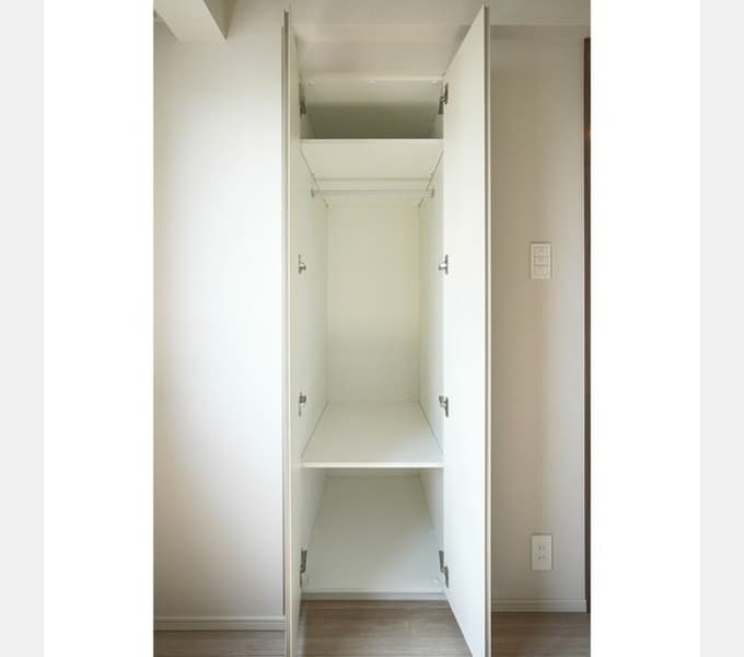 Room image 16