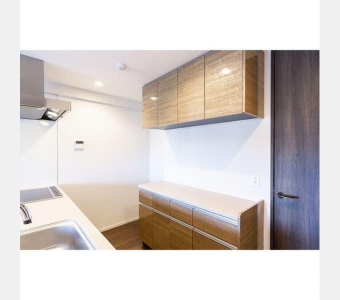 Room image 16