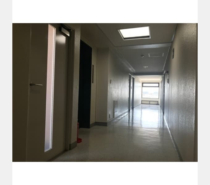 Room image 15