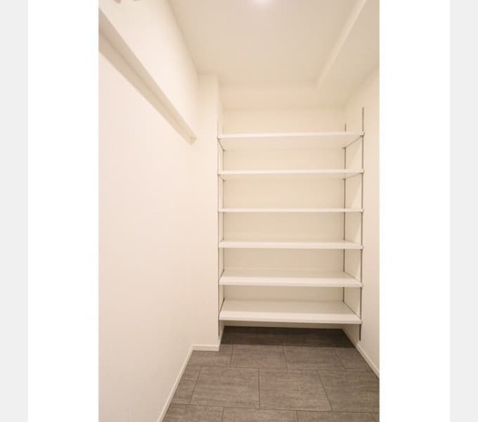 Room image 13