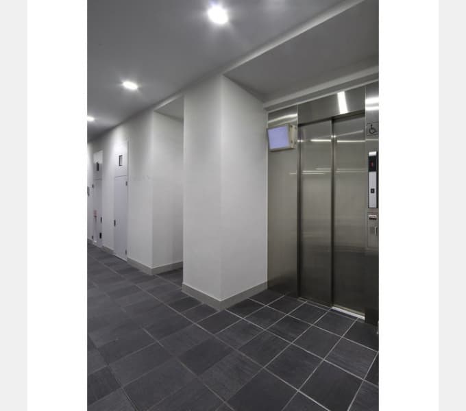 Room image 8