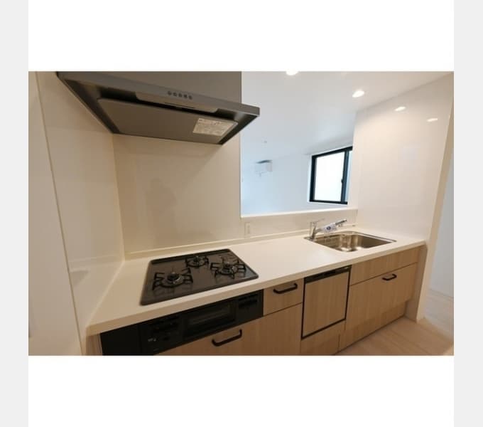 Room image 16