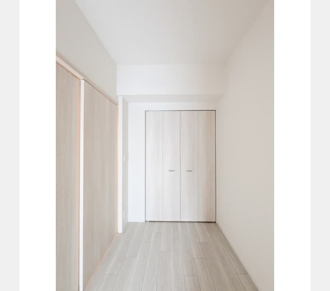 Room image 16
