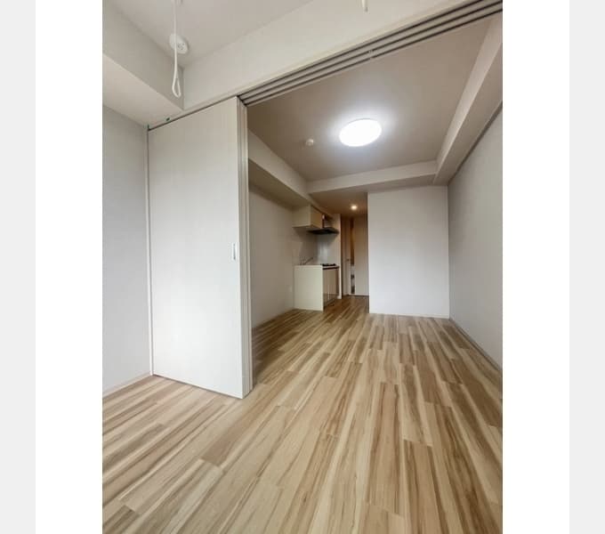 Room image 9