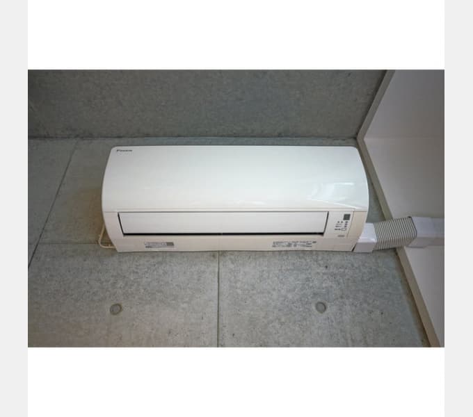 Room image 10