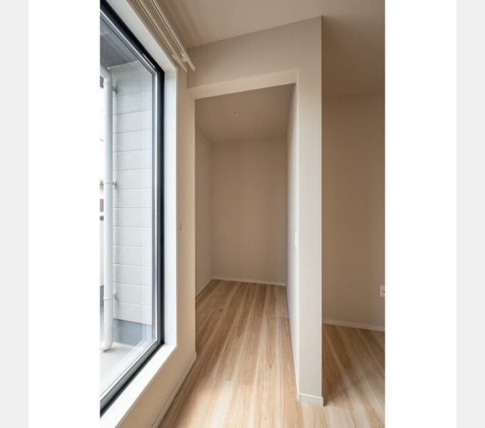 Room image 15
