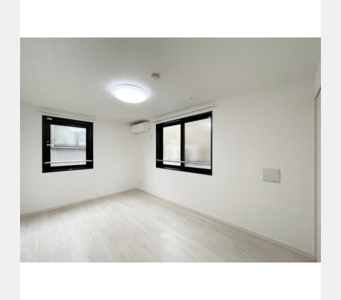 Room image 14