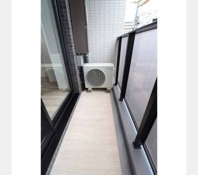 Room image 10