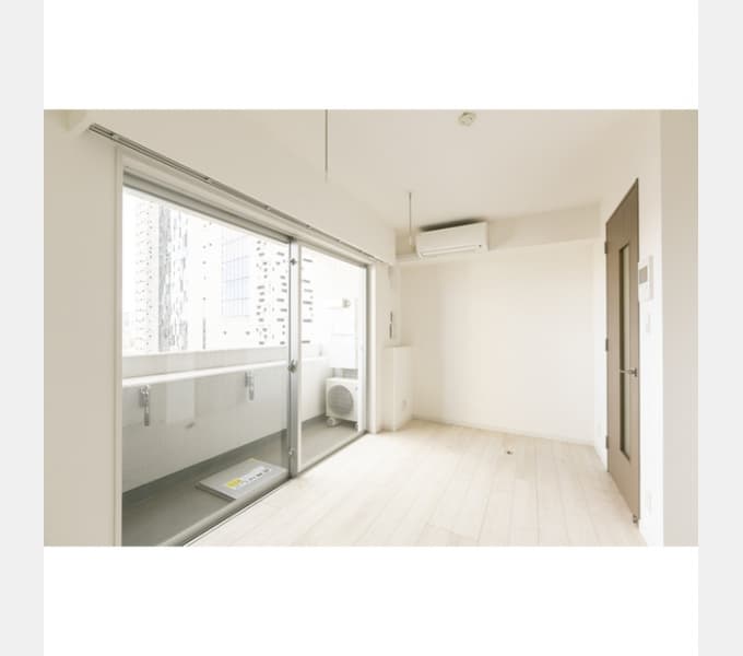 Room image 12