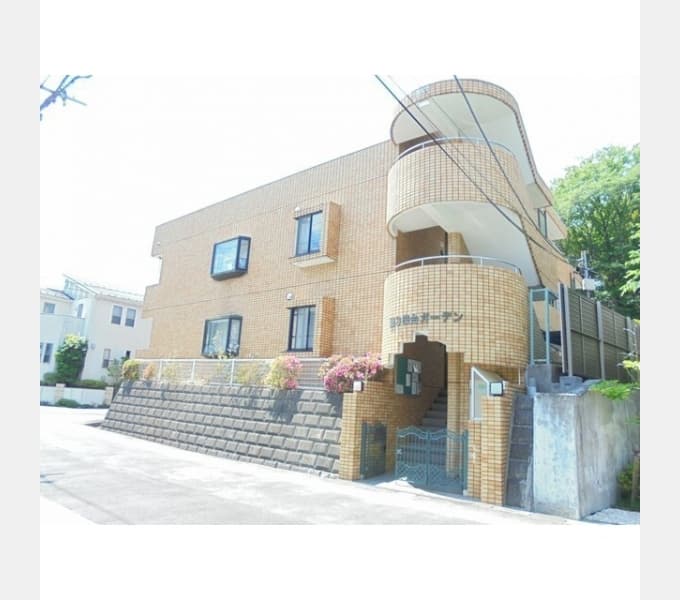 Main exterior of No. 3 Sakuradai Garden