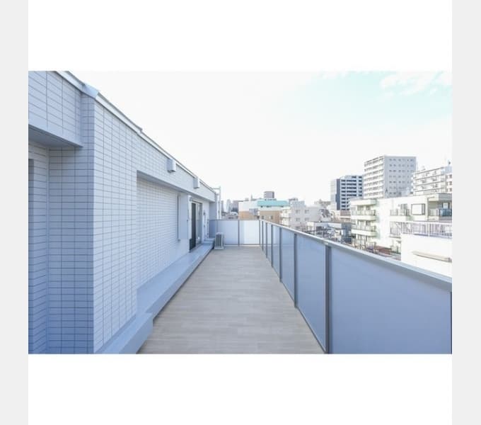Room image 10