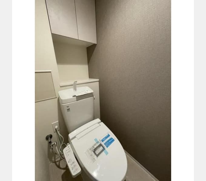 Room image 8