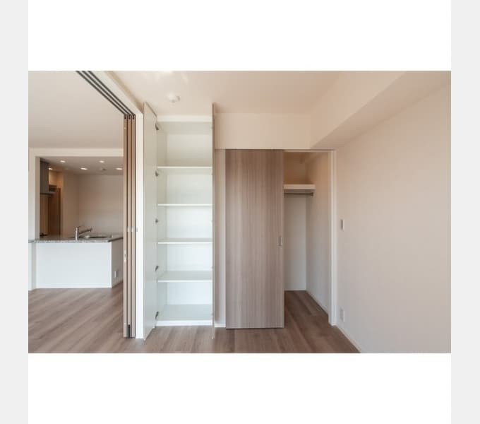 Room image 13