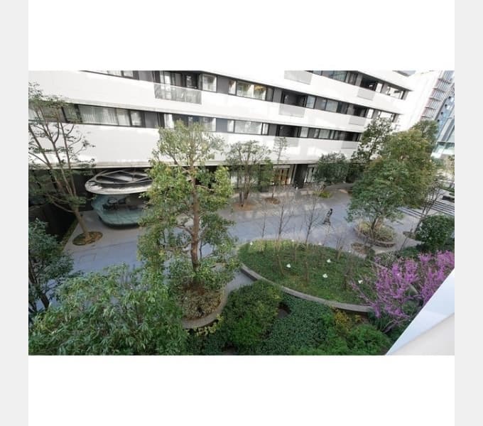 Room image 11