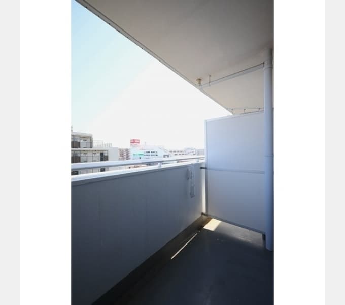 Room image 12