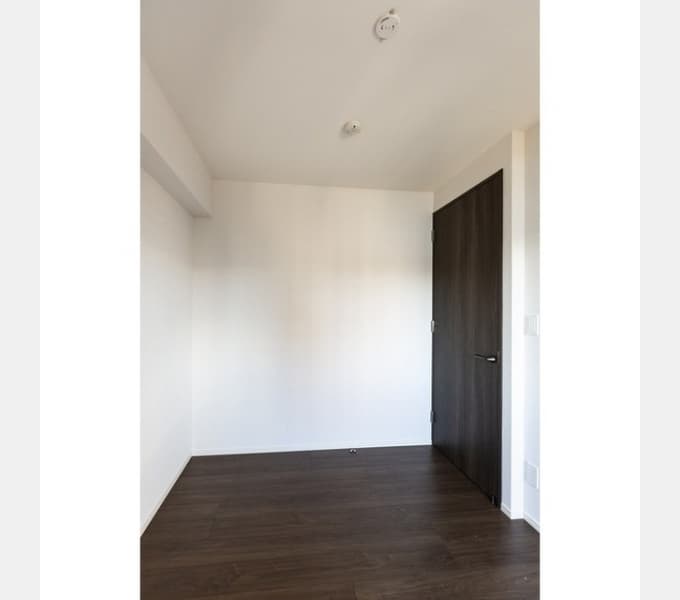 Room image 14