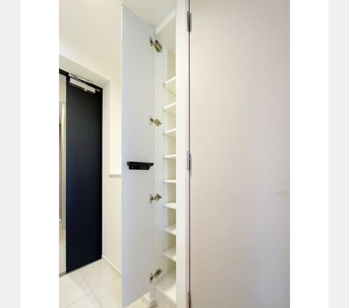 Room image 13