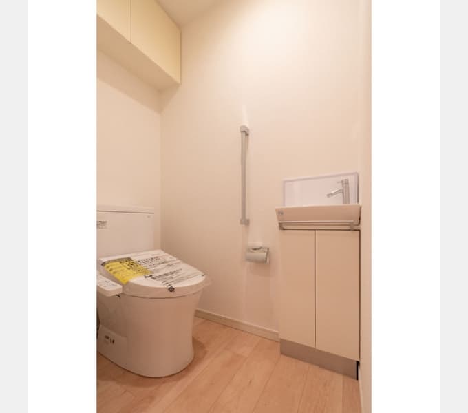 Room image 8