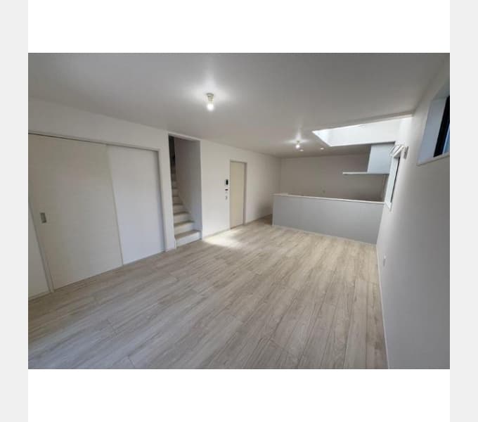 Preview interior of Kolet Tsuga #03