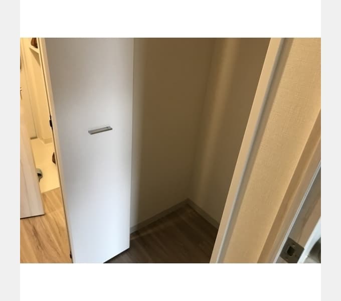 Room image 14