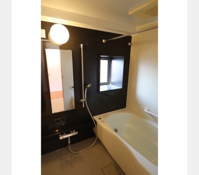 Room image 15