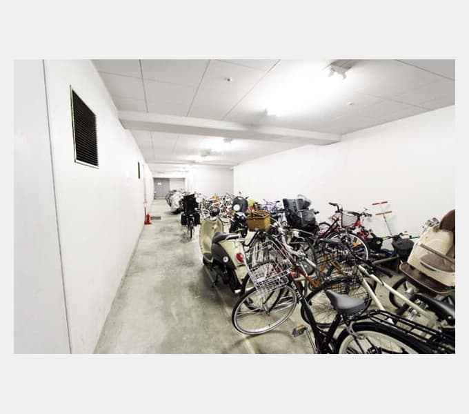 Room image 8