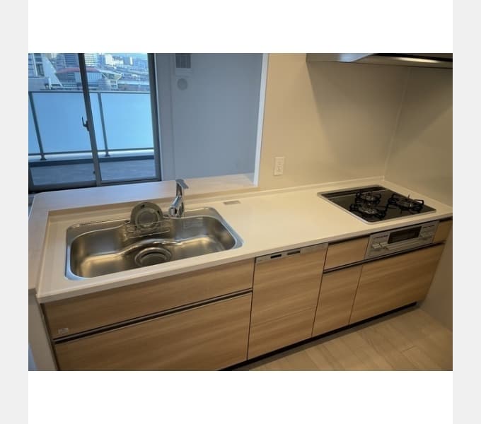 Room image 12