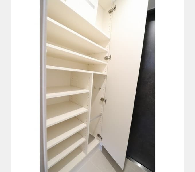 Room image 14