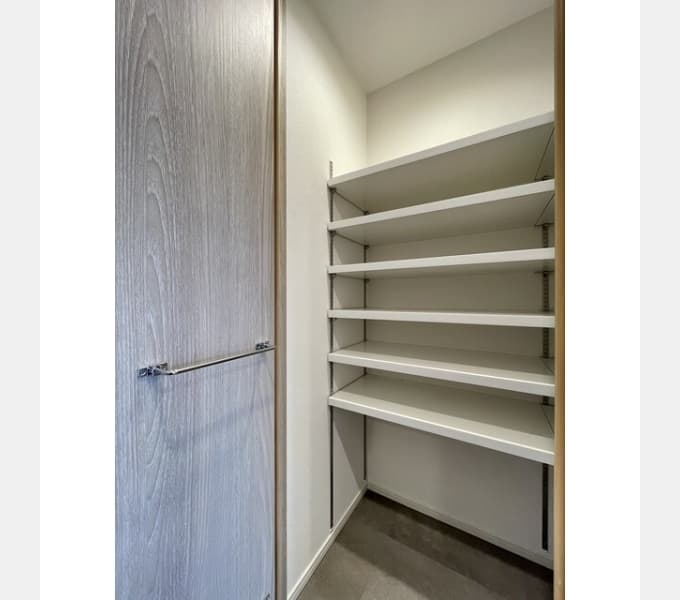 Room image 12