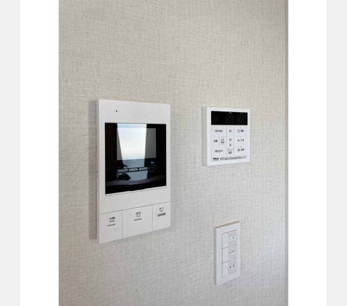 Room image 12