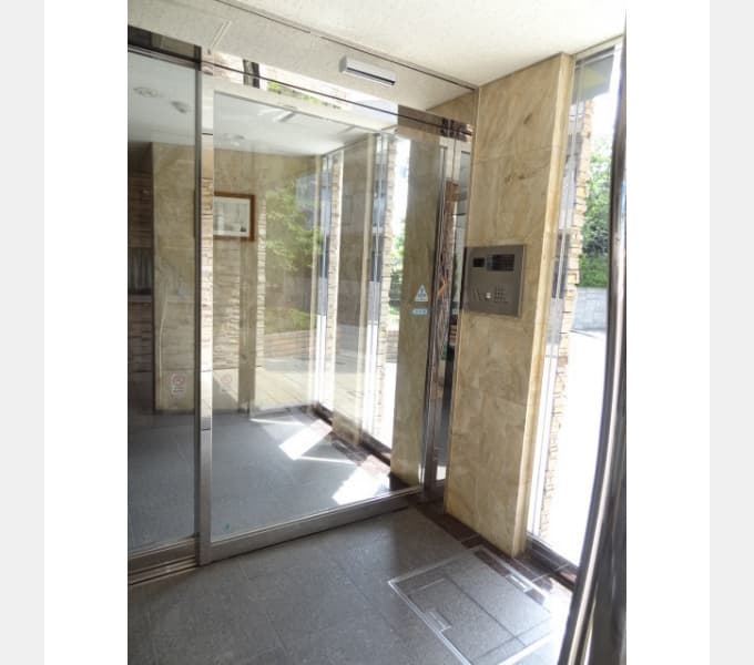 Room image 16