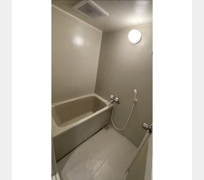Room image 12