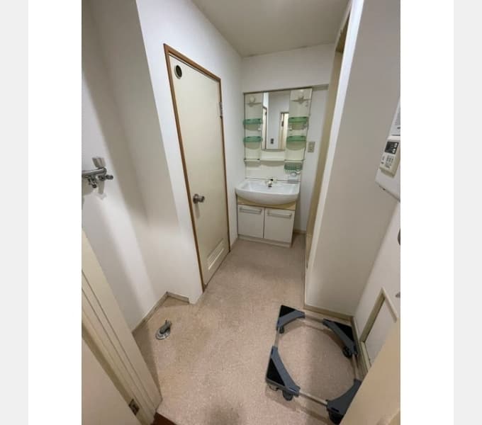 Room image 15