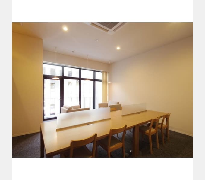 Room image 14